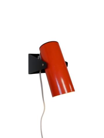 Oranje vintage wandlamp beschikbaar voor biedingen