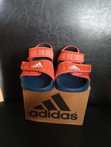 Adidas baby sandaaltjes maat 20 beschikbaar voor biedingen