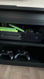 Xbox met 2 controllers en games, Ophalen of Verzenden, Gebruikt, Met 2 controllers, Met games