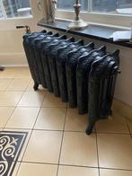 2 identieke gietijzeren rococo radiatoren, Doe-het-zelf en Verbouw, Verwarming en Radiatoren, Ophalen, 30 tot 80 cm, Gebruikt