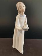 Lladro porselein Girl With Candle (Reyshof), Antiek en Kunst, Antiek | Porselein, Ophalen of Verzenden