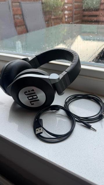 JBL E50 BT Draadloze Headset beschikbaar voor biedingen