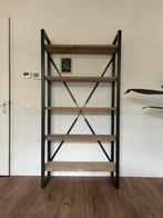 Industriële wandkast – robuust & stijlvol, Huis en Inrichting, Kasten | Boekenkasten, Met plank(en), Gebruikt, 100 tot 150 cm