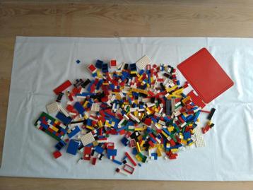 Losse lego blokjes beschikbaar voor biedingen
