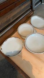 Porseleinen schalen, Antiek en Kunst, Antiek | Servies compleet, Ophalen of Verzenden