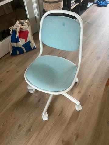Ikea kinder bureau stoel beschikbaar voor biedingen