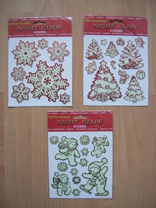 Glow in the dark Night glow stickers - kerst winter 3 vellen, Verzamelen, Stickers, Nieuw, Overige typen, Ophalen of Verzenden