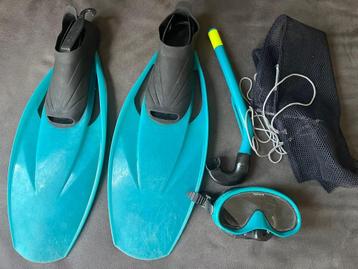 Diverse flippers en maten beschikbaar voor biedingen