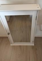 Spiegel ophangkastje. Wit igst. 60x41x14cm, Huis en Inrichting, Badkamer | Badkamermeubels, Ophalen, Minder dan 50 cm, Spiegelkast