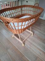 Vintage rotan wieg met toebehoren, Ophalen of Verzenden, Zo goed als nieuw, Wieg