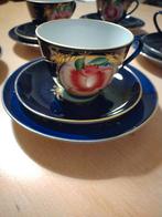Kobalt blauw porselein... Rusland, Ophalen of Verzenden, Gebruikt, Porselein, Kop en/of schotel