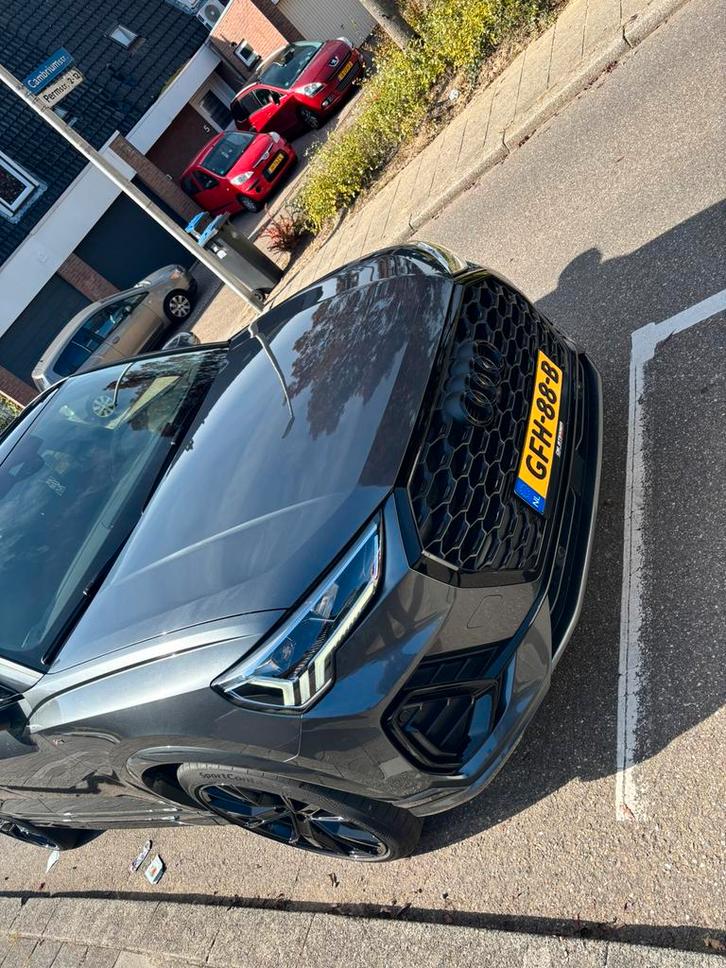 Audi Q3 35 Tfsi sportback 150pk  S line 2021 Grijs, Auto's, Audi, Q3, 360° camera, Achteruitrijcamera, Adaptieve lichten, Adaptive Cruise Control