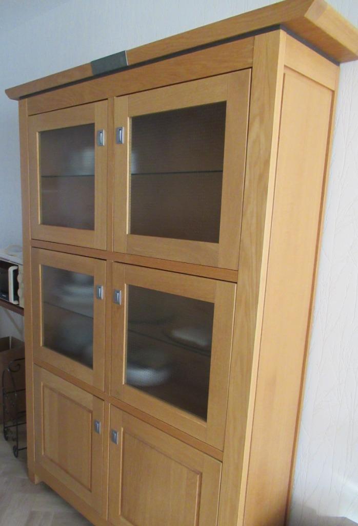 Blank eiken vitrine kast met glazen deurtjes en verlichting, Huis en Inrichting, Kasten | Kledingkasten, Gebruikt, 150 tot 200 cm