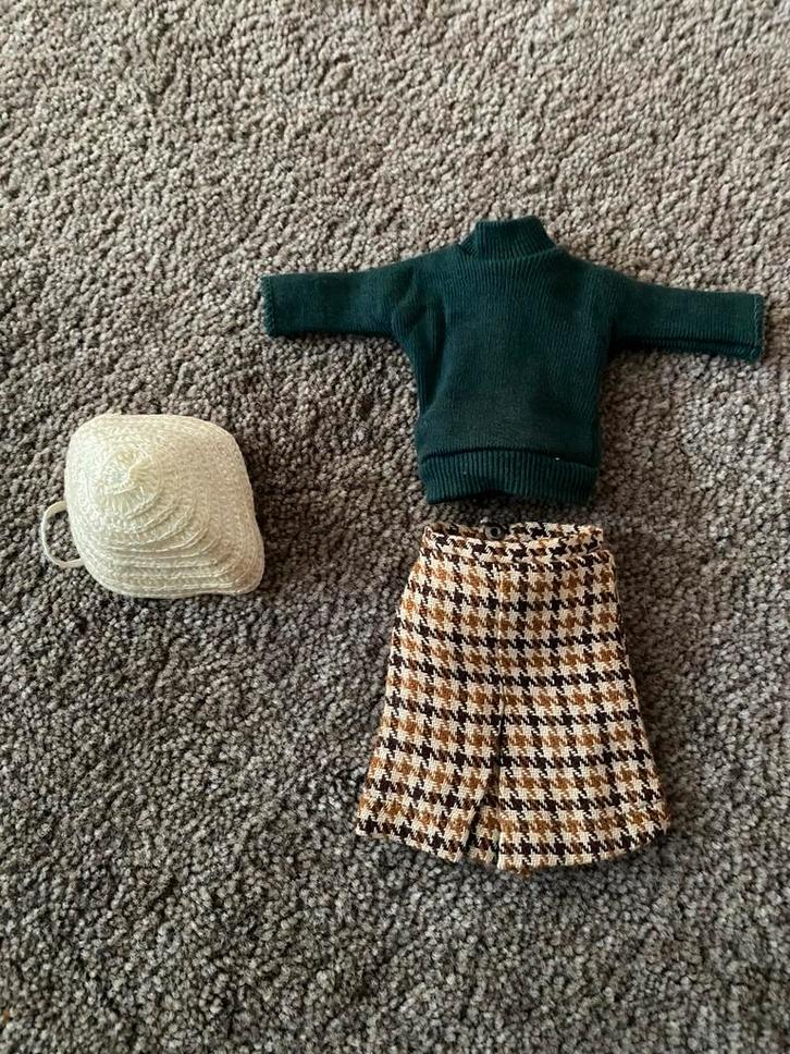 Barbie sindy outfit, Verzamelen, Poppen, Gebruikt, Kleertjes, Ophalen of Verzenden