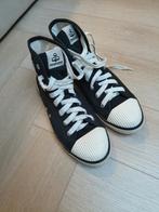 Isabel Marant Sneakers - Maat 38, Isabel Marant, Zwart, Ophalen of Verzenden, Sneakers of Gympen