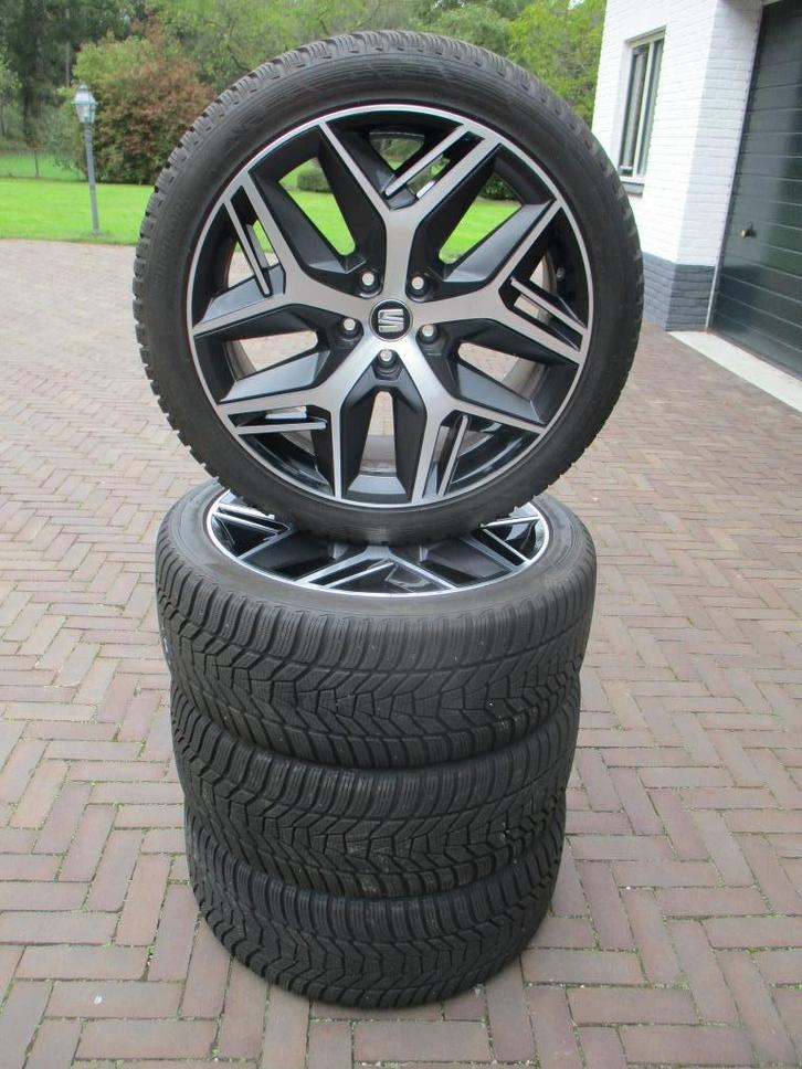 Orig. Seat Ateca 19 inch winterbanden IZGST FR Performance, Auto-onderdelen, Banden en Velgen, Banden en Velgen, Winterbanden