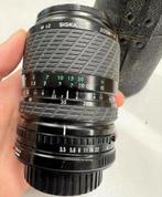 Sigma Zoom-E 1:3.5-4.5 f= 28-70 Multi-Coated + Canon adapt., Ophalen of Verzenden, A, Lens of Lenzen, A