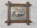 Een decoratief wandbord van ploegende boer met paarden, Minder dan 50 cm, Ophalen of Verzenden, Zo goed als nieuw, Schilderij