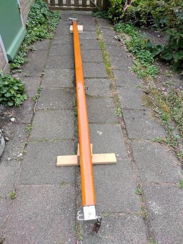 Houten spinnakerboom en boom voor boomfok beschikbaar voor biedingen