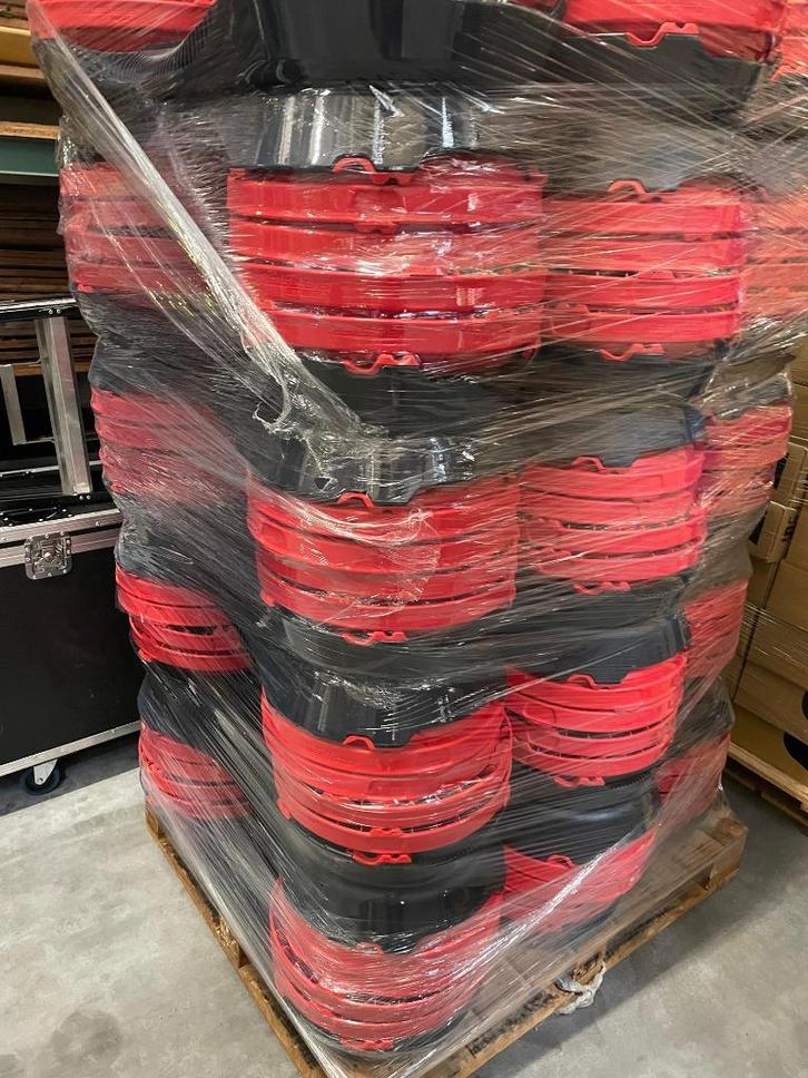 Les Mills Smartstep - Pallet van 30 stuks - Nu voor €2220,-!, Sport en Fitness, Fitnessmaterialen, Gebruikt, Stepbank, Armen, Benen