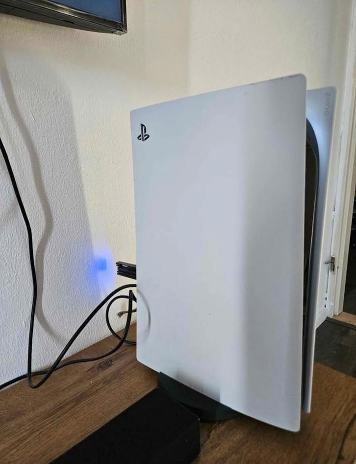 PlayStation 5 Digital Edition 825GB + 235GB SSD with Cooler, Spelcomputers en Games, Spelcomputers | Sony PlayStation 5, Zo goed als nieuw