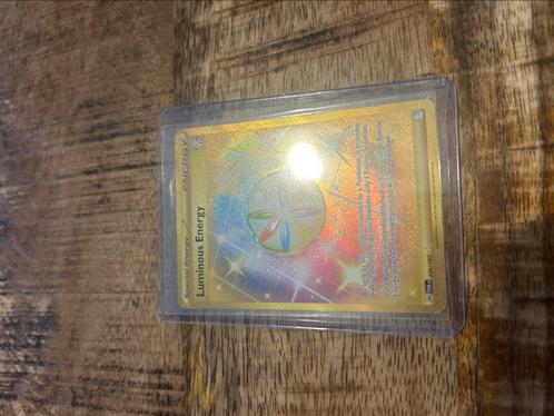 Luminious Energy Gold Twilight Masquerade, Hobby en Vrije tijd, Verzamelkaartspellen | Pokémon, Nieuw, Losse kaart, Foil, Ophalen of Verzenden