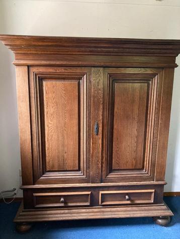 Mooie houten kast - ZGAN beschikbaar voor biedingen