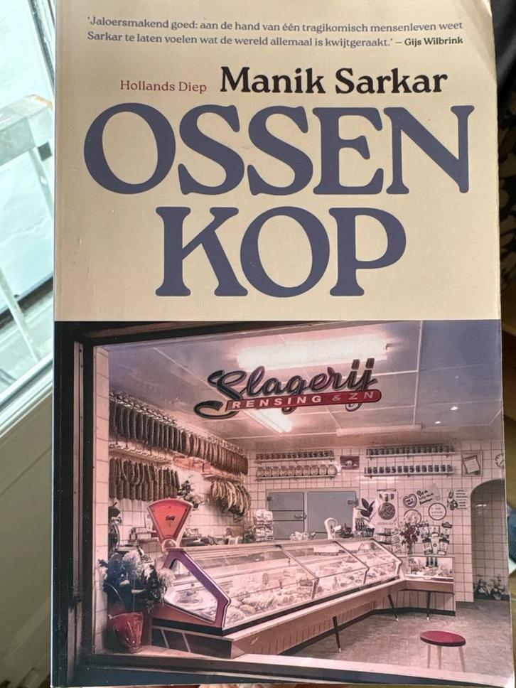 Ossenkop - Manik Sarkar, Boeken, Science fiction, Zo goed als nieuw, Ophalen of Verzenden