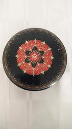 Ronde vintage trommel blik rood zwart, Verzamelen, Blikken, Ophalen of Verzenden, Gebruikt, Overige