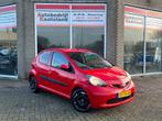 Toyota Aygo 1.0-12V + - 5 Drs - Elekt. ramen - Nw APK, Auto's, Toyota, Origineel Nederlands, Te koop, Benzine, 4 stoelen