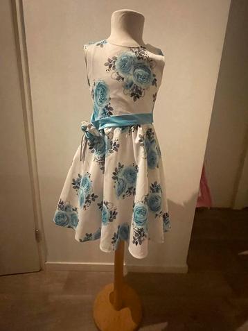 Feestjurk  - Maat 140 beschikbaar voor biedingen