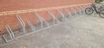 Fietsenrekken 3x8 fietsen beschikbaar voor biedingen