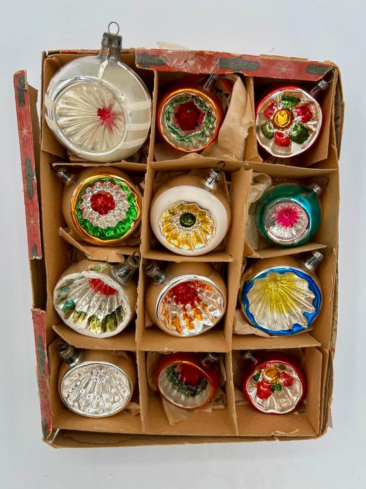 Mix & Match: oude kerstbal gekleurde deukbal, Diversen, Kerst, Gebruikt, Ophalen of Verzenden