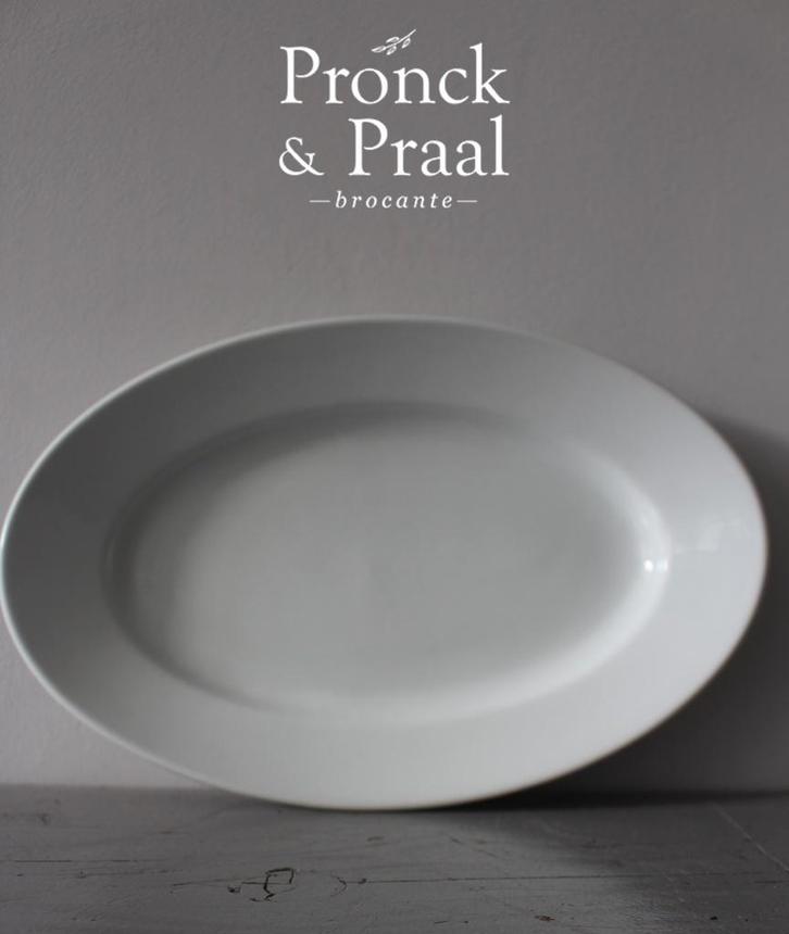 Oude brocante serveerschaal off white Nr.11 *Pronck & Praal*, Antiek en Kunst, Curiosa en Brocante, Ophalen of Verzenden