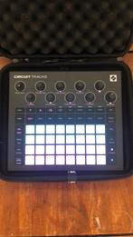 Novation Circuit Tracks, Muziek en Instrumenten, Synthesizers, Novation, Zo goed als nieuw, Met koffer of flightcase, Overige aantallen