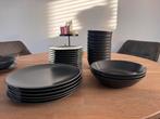 Zwart IKEA Servies, Huis en Inrichting, Ophalen, Zo goed als nieuw, Effen, Aardewerk