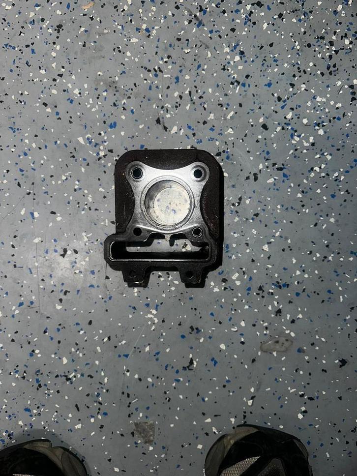 Piaggio Zip 50cc 4t cilinder, Fietsen en Brommers, Scooters | Piaggio, Gebruikt, Zip, Maximaal 45 km/u, Benzine, Ophalen