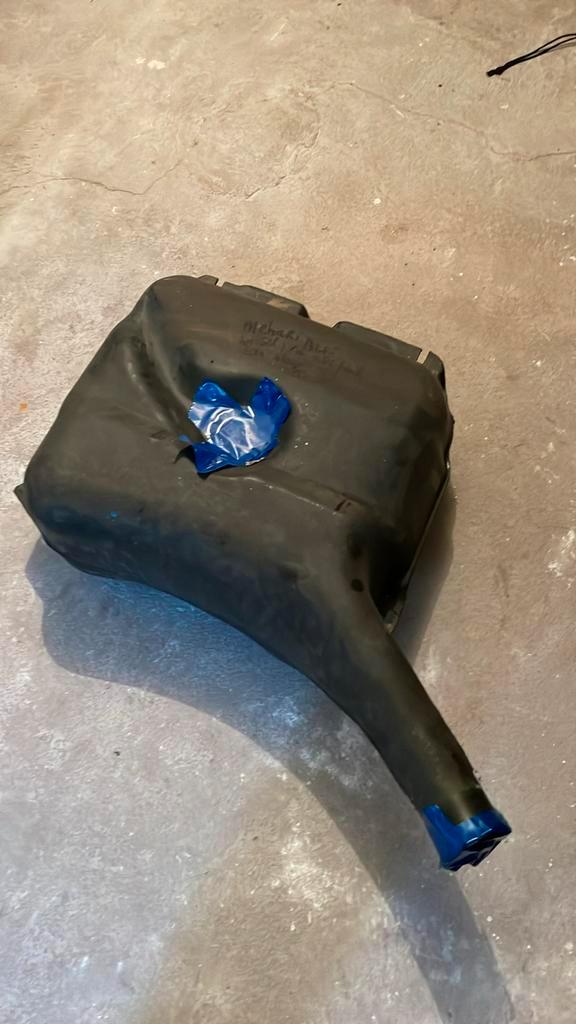 2cv benzine tank, 25l, kunststof, Auto-onderdelen, Brandstofsystemen, Citroën, Gebruikt, Ophalen