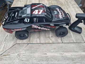 Traxxas Slash 2wd Brushless met upgrade's  beschikbaar voor biedingen