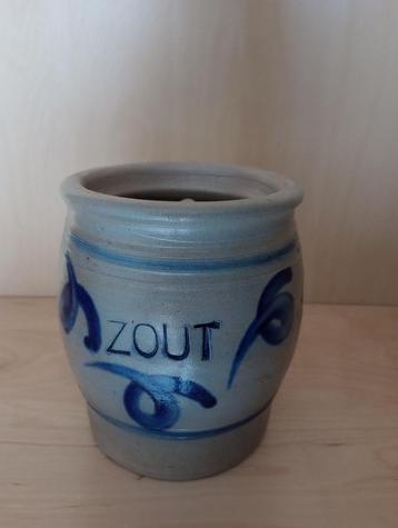 Keulse pot voor zout