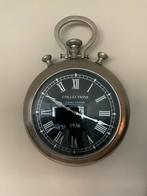 Wandklok, Huis en Inrichting, Woonaccessoires | Klokken, Ophalen of Verzenden, Zo goed als nieuw, Analoog, Wandklok