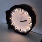 Ikea klok Bissing, licht erin, bubbelzijdig. Geheel zwart??, Huis en Inrichting, Ophalen of Verzenden, Zo goed als nieuw, Analoog