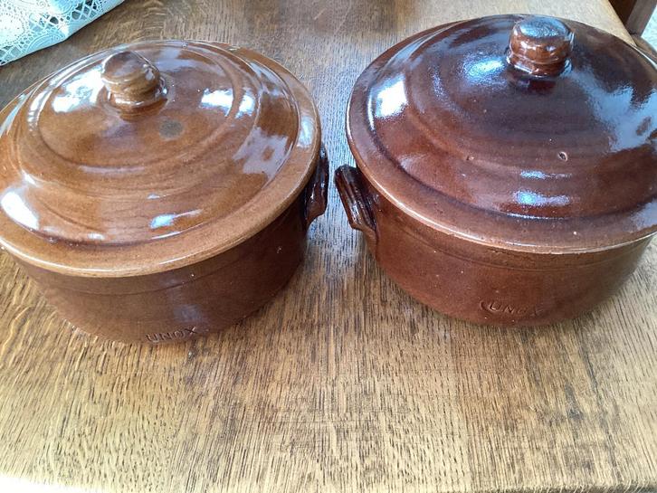 Unox bruine stoofpot met deksel, Huis en Inrichting, Keuken | Potten en Pannen, Zo goed als nieuw, Overige typen, Overige materialen