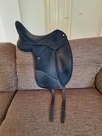 Wintec Isabell Werth Hart 16,5 inch dressuurzadel, Ophalen, Zo goed als nieuw, Dressuur