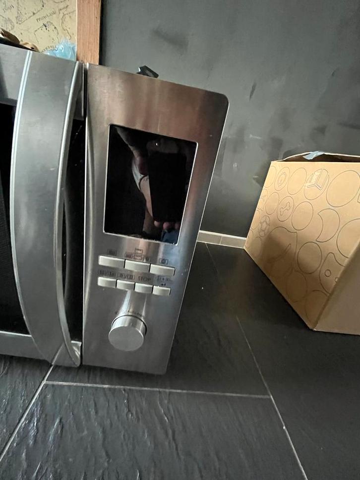 Sharp combi oven/magnetron, Witgoed en Apparatuur, Ovens, Gebruikt, Vrijstaand, Oven met grill, Minder dan 45 cm, Hete lucht, Magnetronfunctie