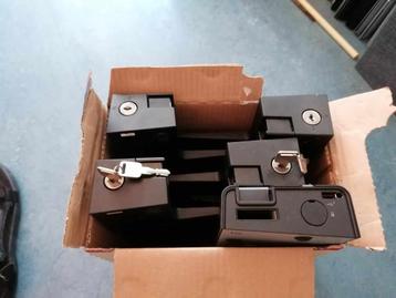 3x Docking Stations - Merk: HP & Dell & Lenovo (Zie Info!) beschikbaar voor biedingen