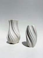 Set van 2 Vaas, Wit, Aardewerk of Porselein, Ophalen of Verzenden, Zo goed als nieuw