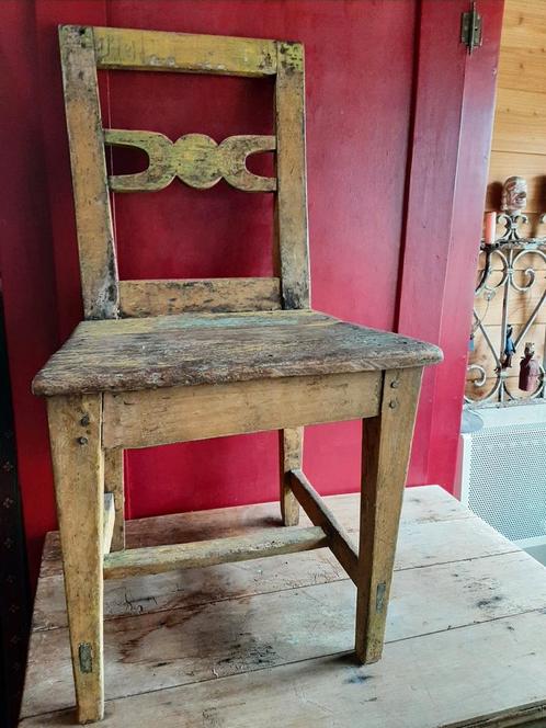 Antiek Zweeds houten stoeltje, Antiek en Kunst, Curiosa en Brocante, Ophalen