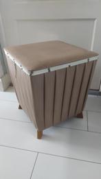 Vintage poef vierkant beige skaileer geplooid, Huis en Inrichting, Banken | Voetenbanken en Poefen, Minder dan 50 cm, Gebruikt