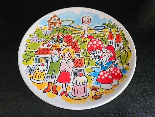 Gebaksbord Efteling 18cm, Huis en Inrichting, Keuken | Servies, Nieuw, Bord(en), Blond Amsterdam, Aardewerk, Ophalen